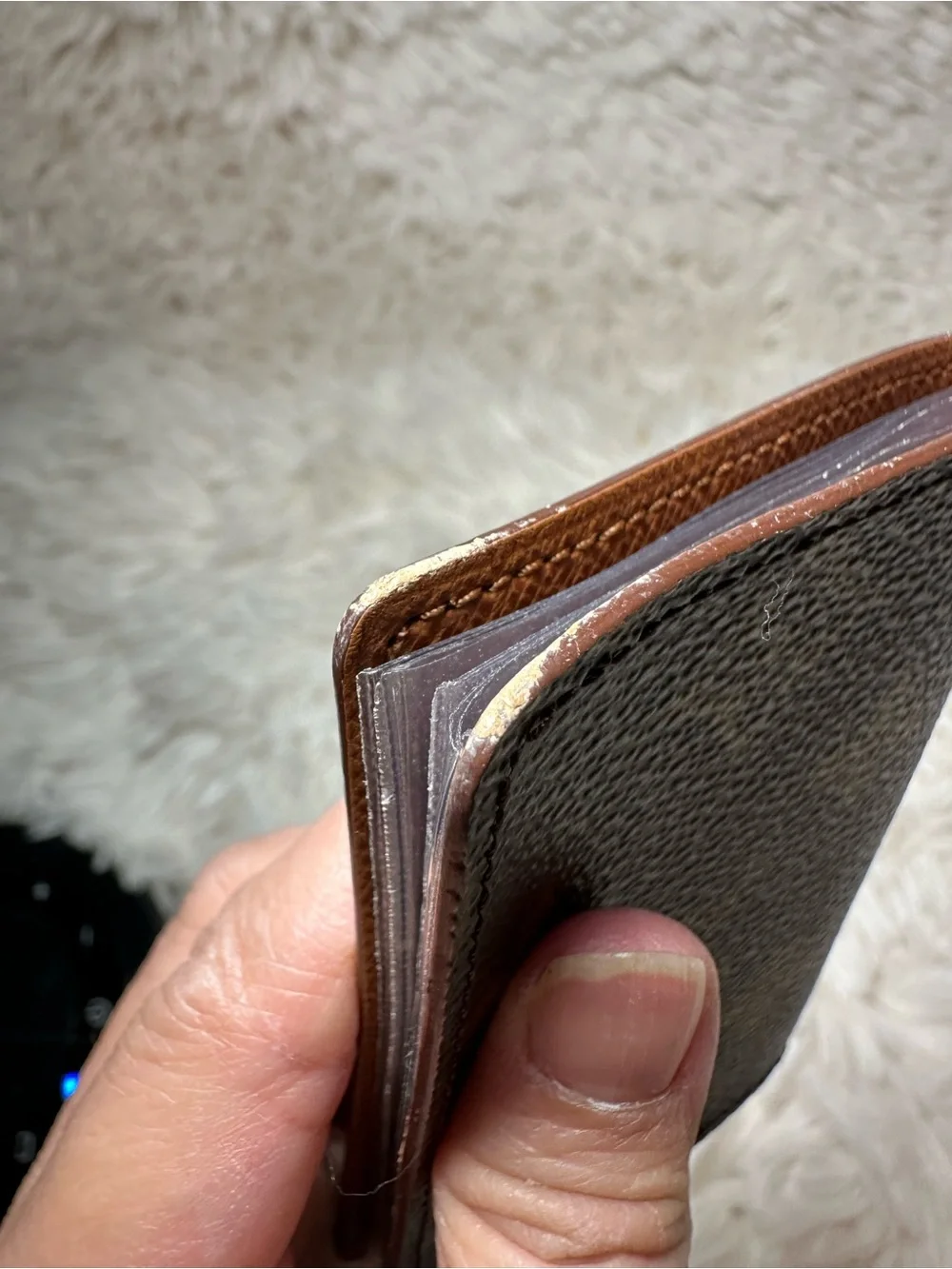 Louis Vuitton compact louis